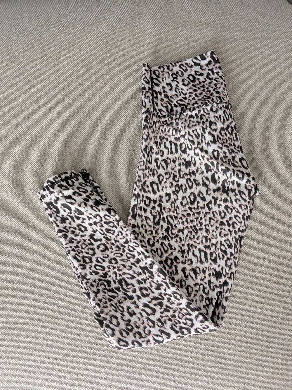 Define Your Inspiration (DYI) Cheetah Print Leggings